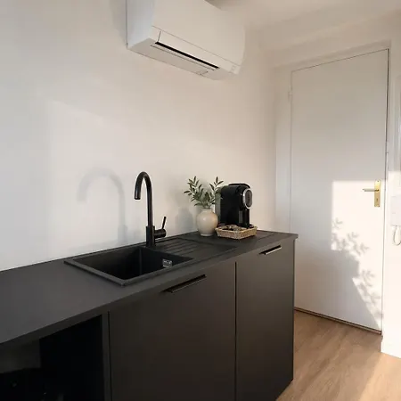 Le Miroir Secret 아파트 앙글레